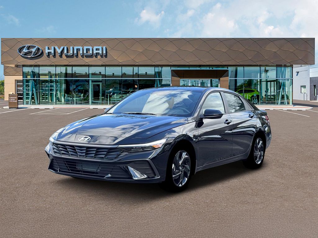 2026 Hyundai Elantra SEL Sport Image 1 of 12