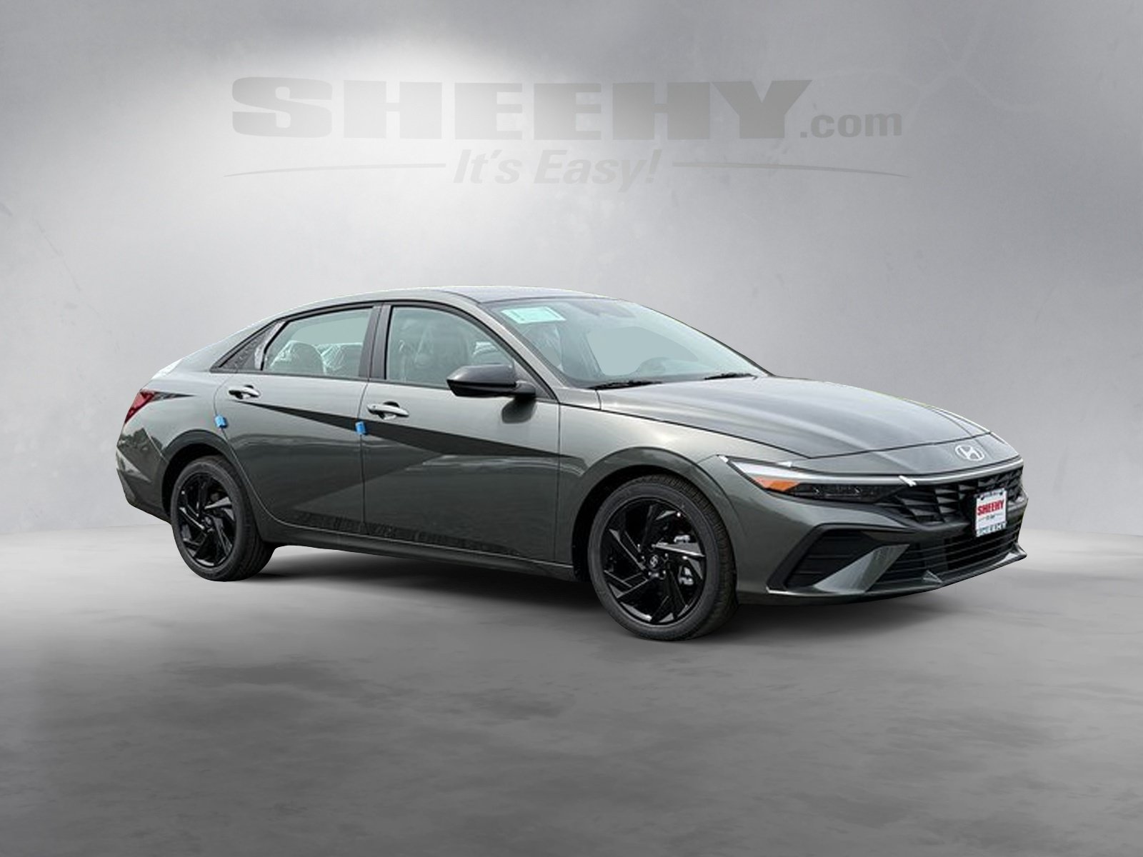 2026 Hyundai Elantra SEL Sport Image 2 of 29