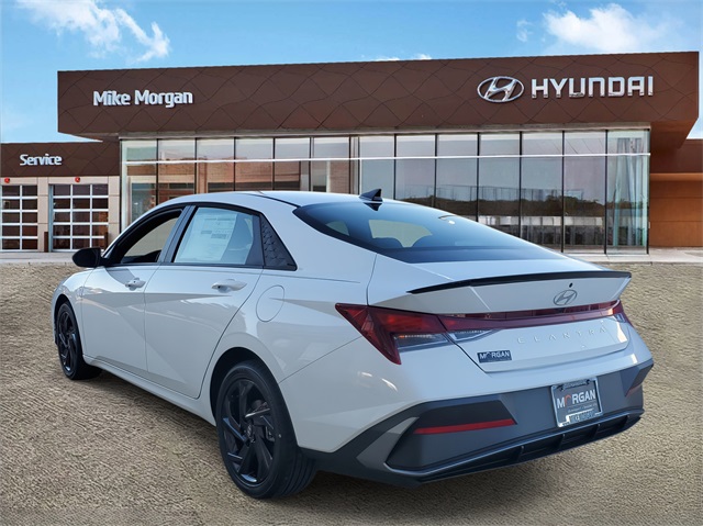 2026 Hyundai Elantra SEL Sport Image 6 of 18