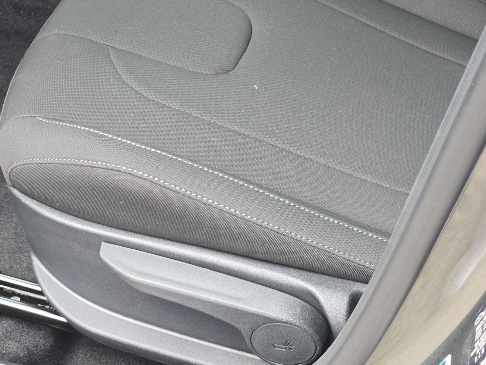 2026 Hyundai Elantra SEL Sport Image 22 of 22