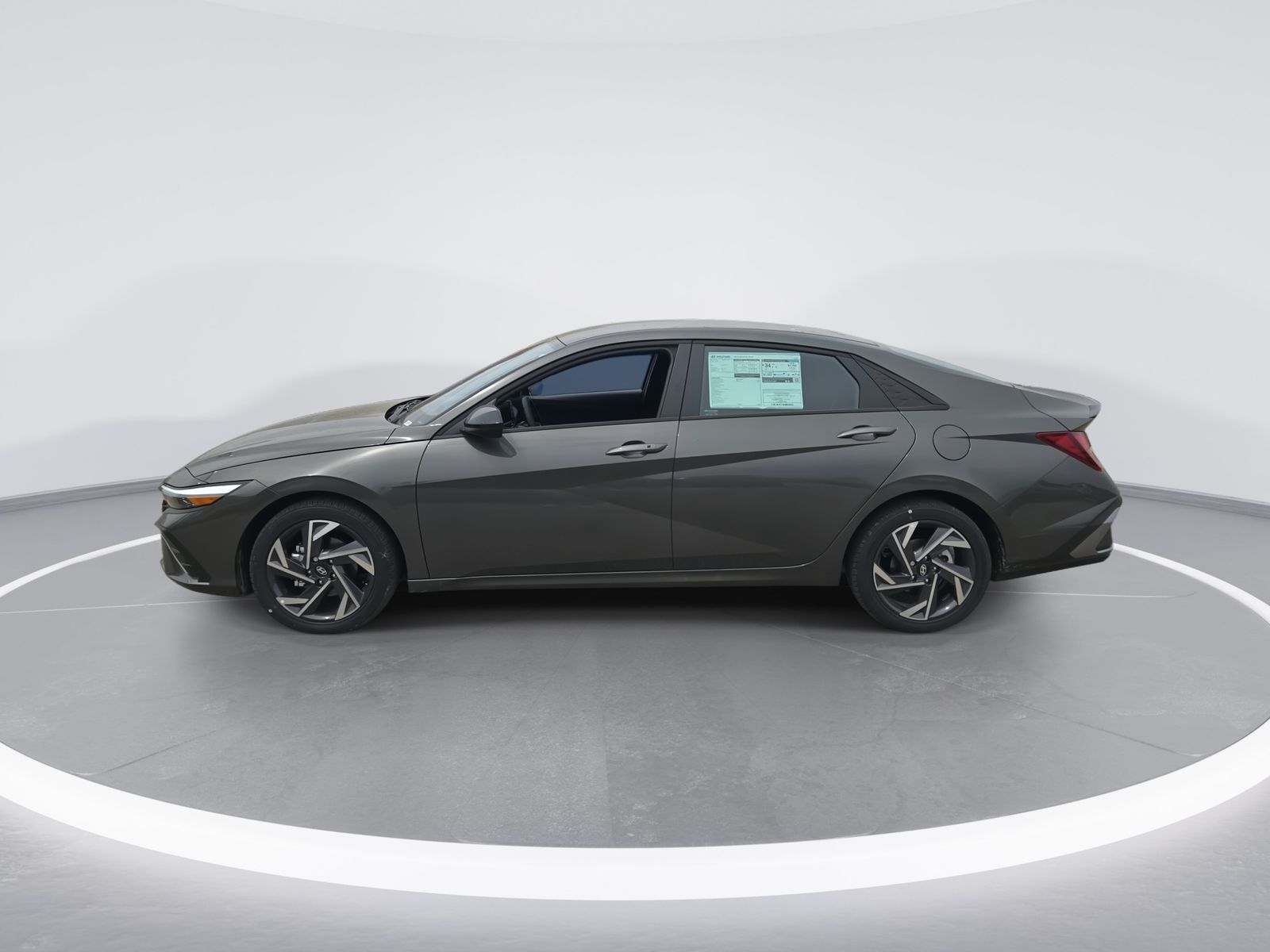 2026 Hyundai Elantra SEL Sport Image 9 of 22
