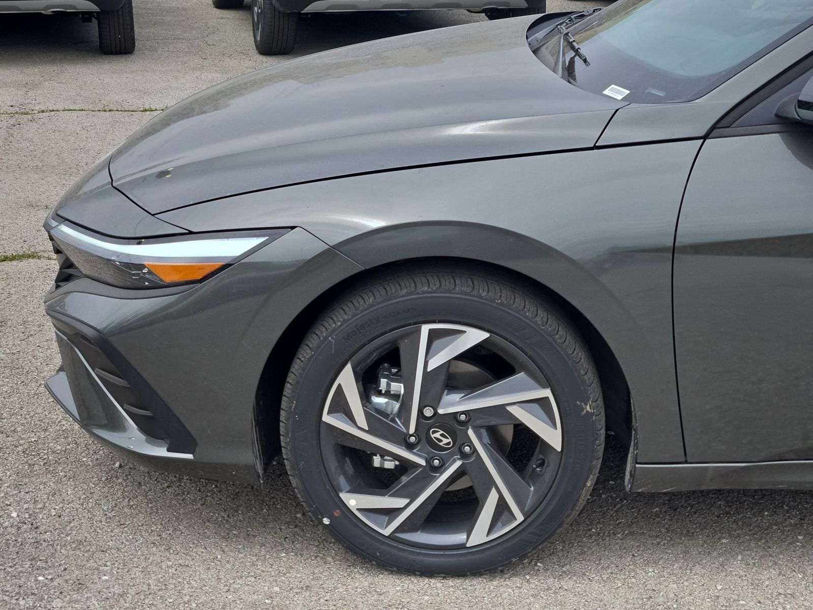 2026 Hyundai Elantra SEL Sport Image 10 of 22