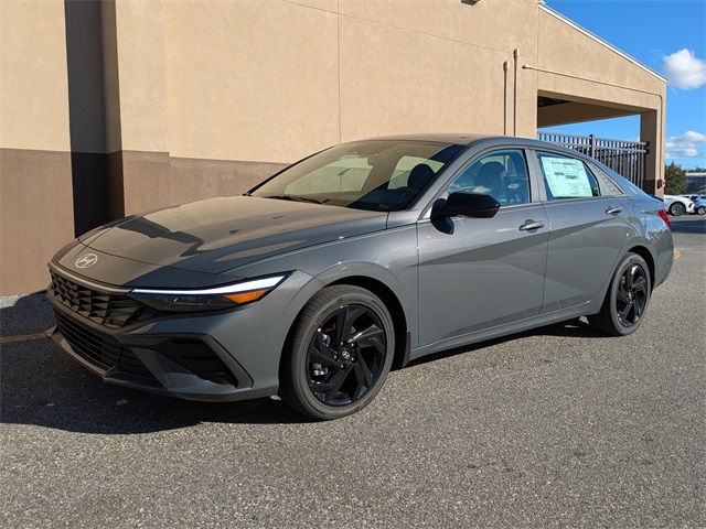 2026 Hyundai Elantra Hybrid SEL Sport Image 1 of 34