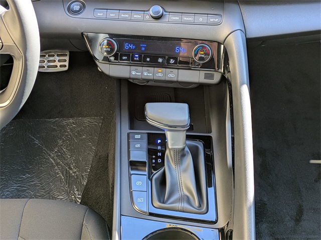 2026 Hyundai Elantra Hybrid SEL Sport Image 20 of 34