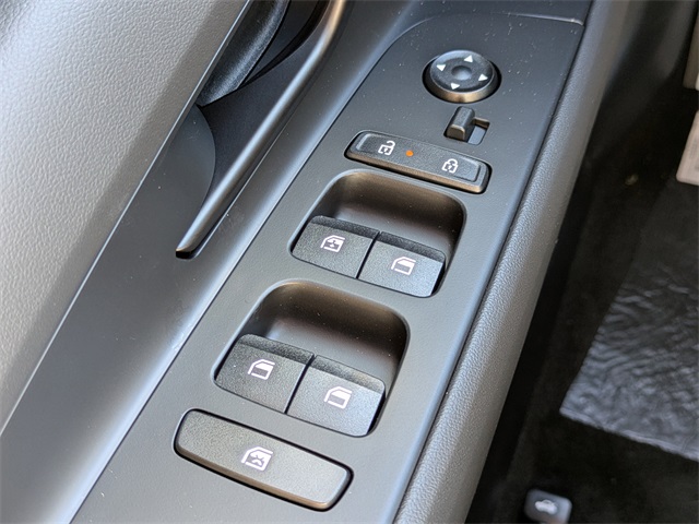 2026 Hyundai Elantra Hybrid SEL Sport Image 22 of 34