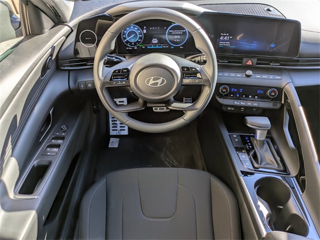 2026 Hyundai Elantra Hybrid SEL Sport Image 14 of 34
