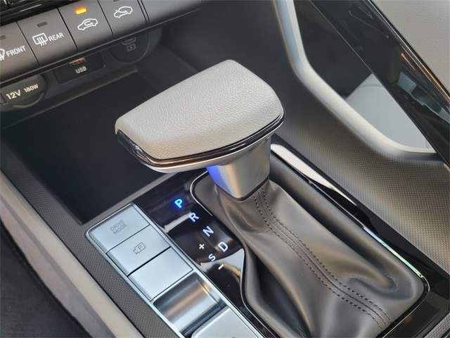 2026 Hyundai Elantra Hybrid Blue Image 17 of 22