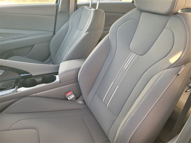 2026 Hyundai Elantra Hybrid Blue Image 9 of 22