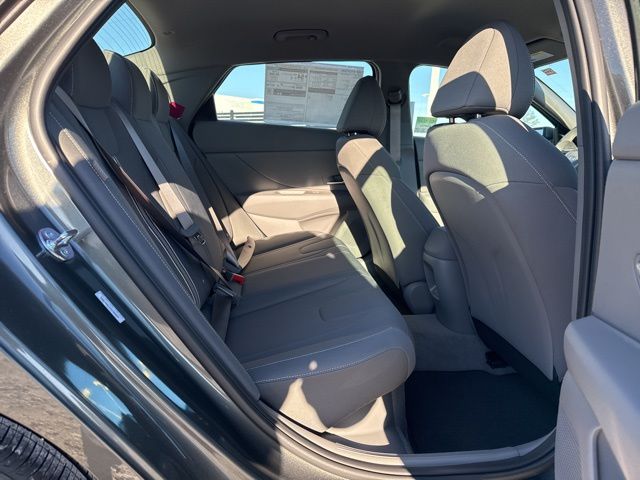 2026 Hyundai Elantra Hybrid Blue Image 13 of 31