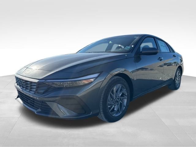 2026 Hyundai Elantra Hybrid Blue Image 1 of 31