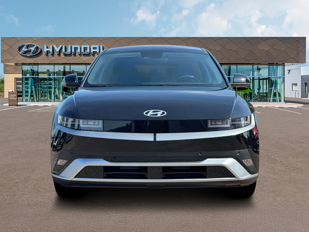 2026 Hyundai IONIQ 5 SE Image 3 of 19