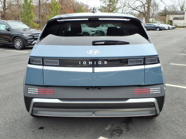 2026 Hyundai IONIQ 5 SE Image 6 of 24
