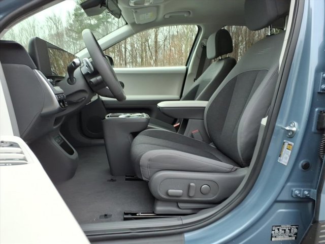 2026 Hyundai IONIQ 5 SE Image 10 of 24