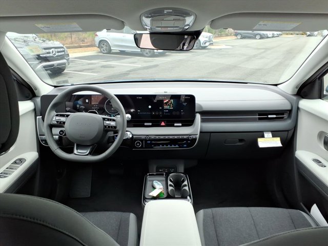 2026 Hyundai IONIQ 5 SE Image 11 of 24