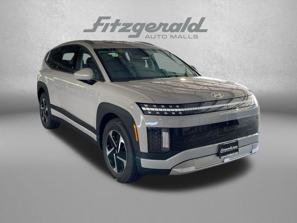 2026 Hyundai IONIQ 9 SE Image 3 of 30