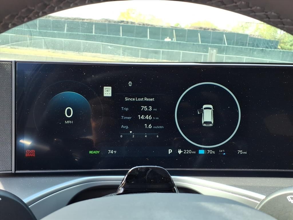 2026 Hyundai IONIQ 9 SEL Image 7 of 15