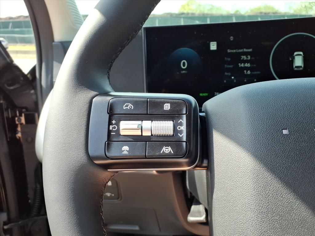 2026 Hyundai IONIQ 9 SEL Image 11 of 15