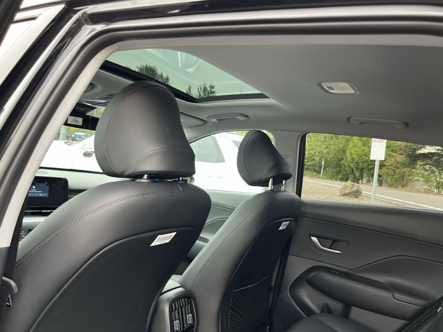 2026 Hyundai Kona Limited Image 17 of 25