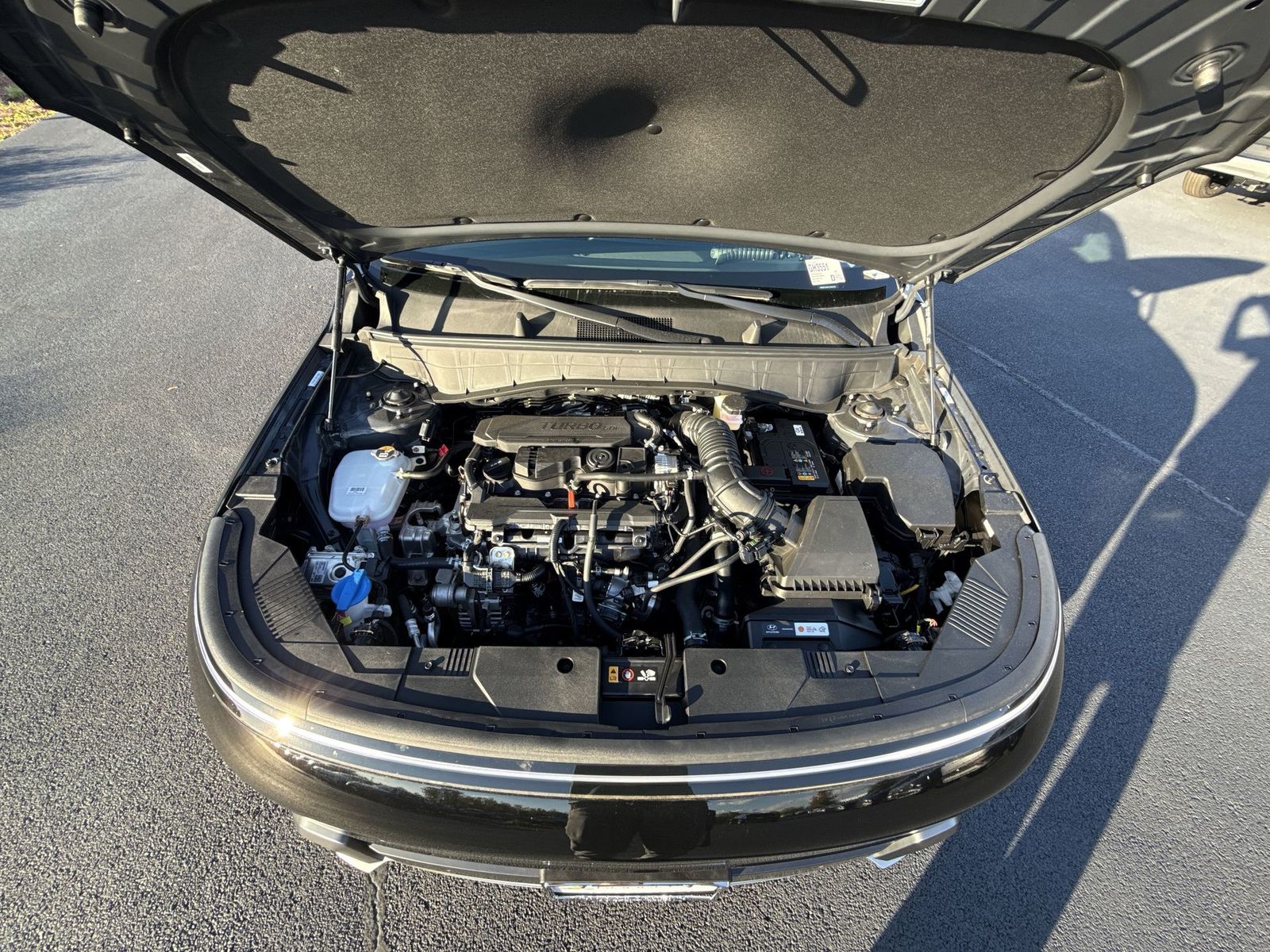 2026 Hyundai Kona Limited Image 10 of 28