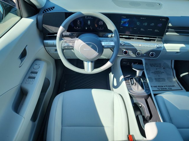 2026 Hyundai Kona SE Image 7 of 12