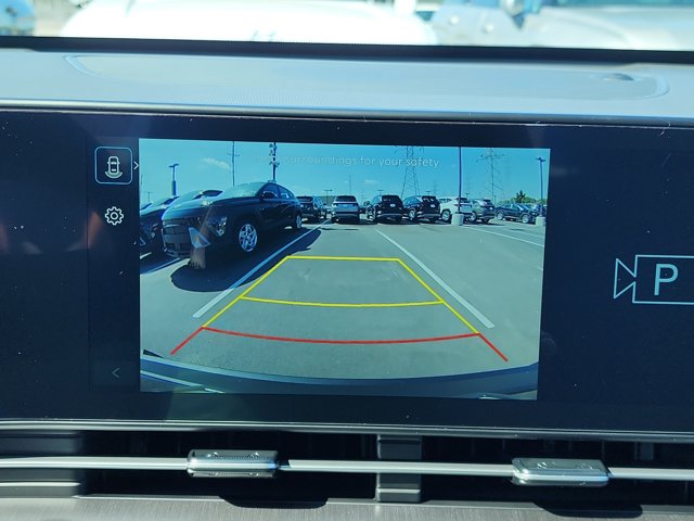 2026 Hyundai Kona SE Image 9 of 12