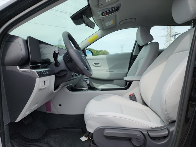 2026 Hyundai Kona SE Image 6 of 12