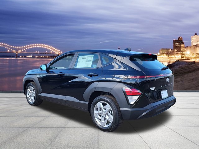 2026 Hyundai Kona SE Image 2 of 11