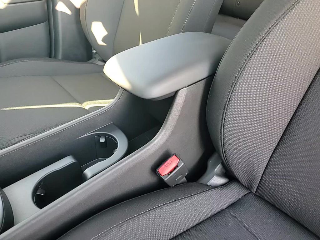 2026 Hyundai Kona SE Image 18 of 23