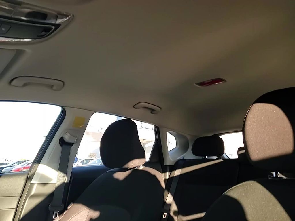 2026 Hyundai Kona SE Image 20 of 23