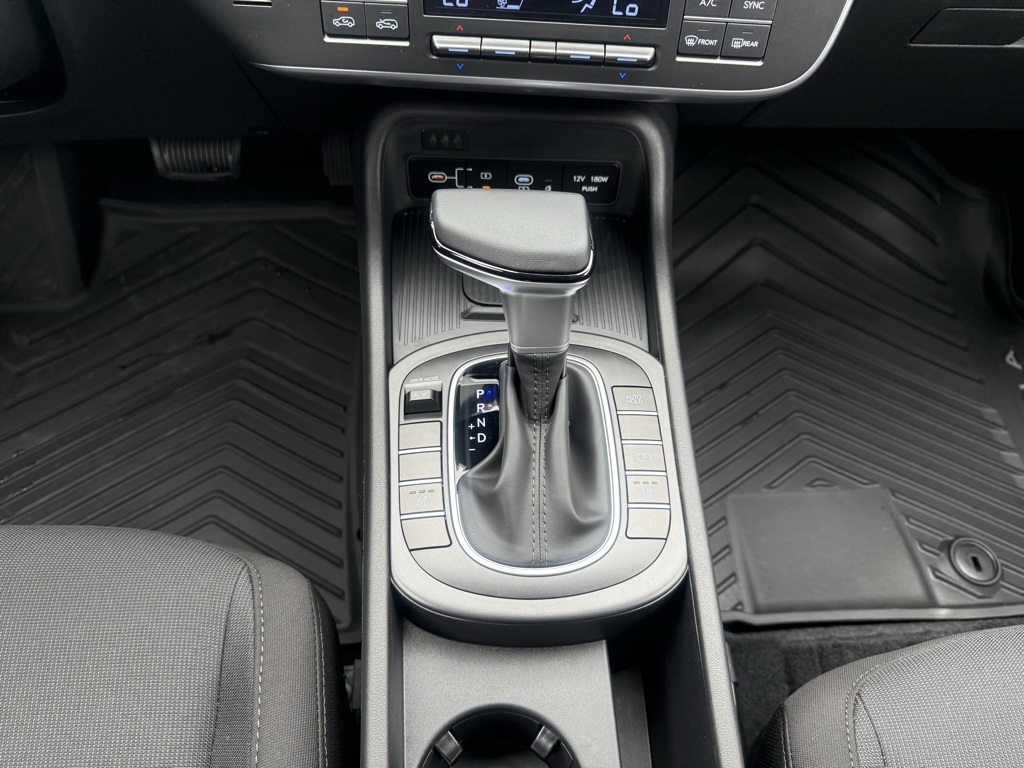 2026 Hyundai Kona SEL Sport Image 21 of 26