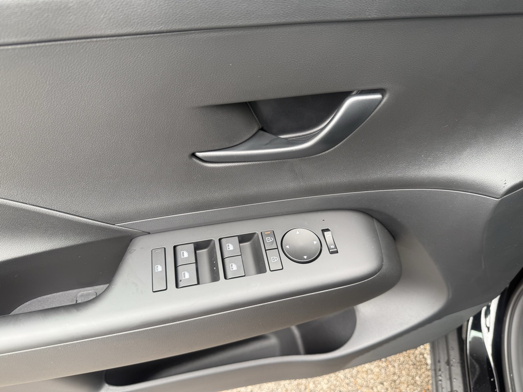 2026 Hyundai Kona SEL Sport Image 23 of 26