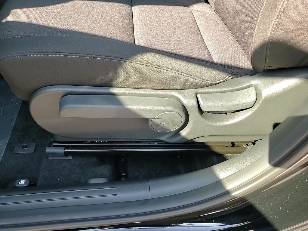 2026 Hyundai Kona SEL Sport Image 22 of 24