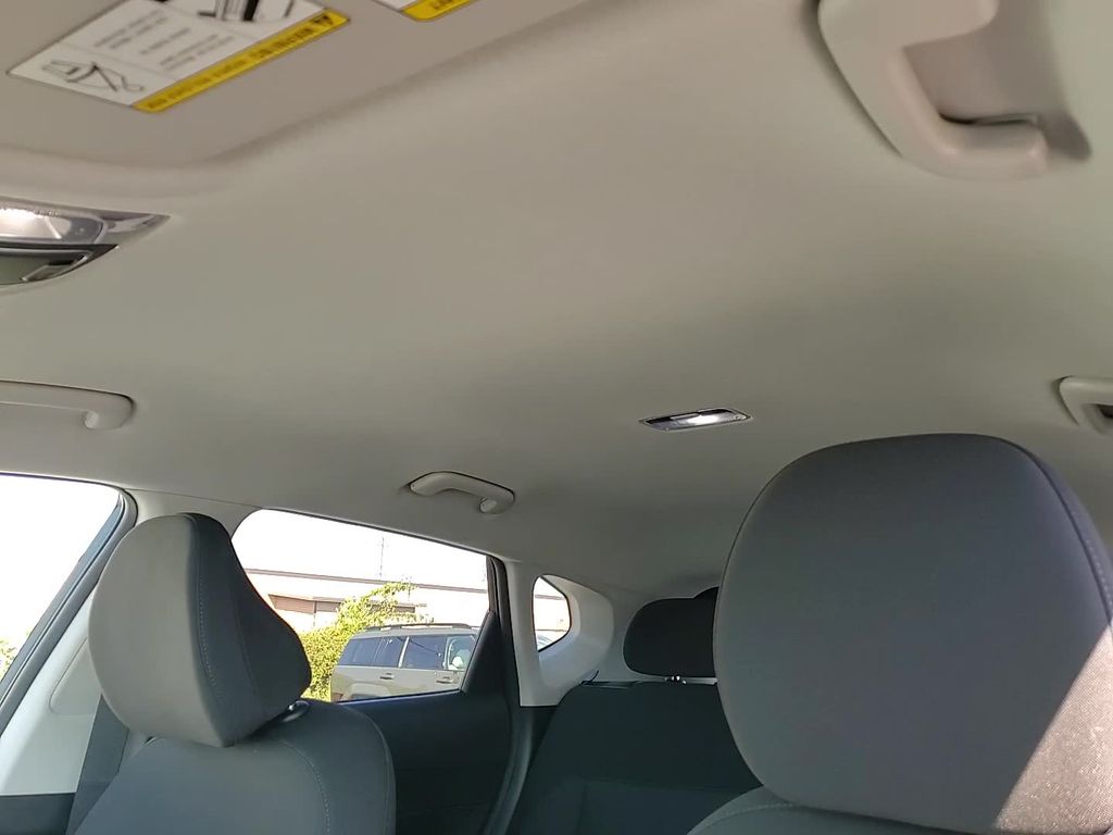 2026 Hyundai Kona SEL Sport Image 16 of 24