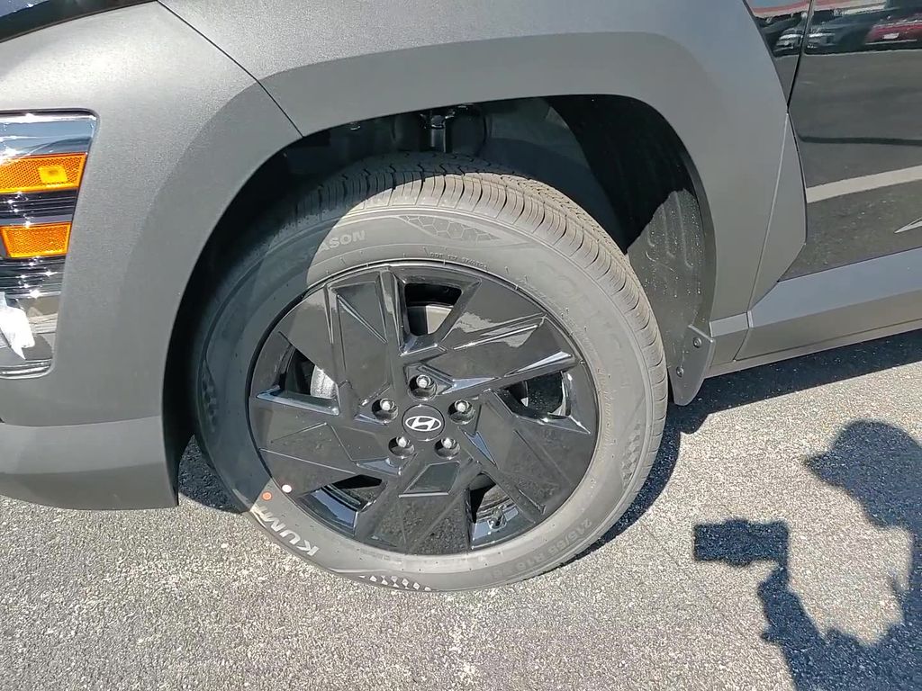 2026 Hyundai Kona SEL Sport Image 11 of 24