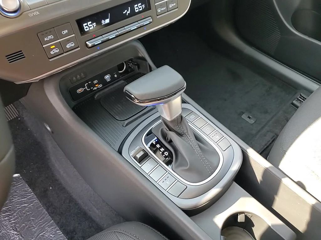 2026 Hyundai Kona SEL Sport Image 20 of 24