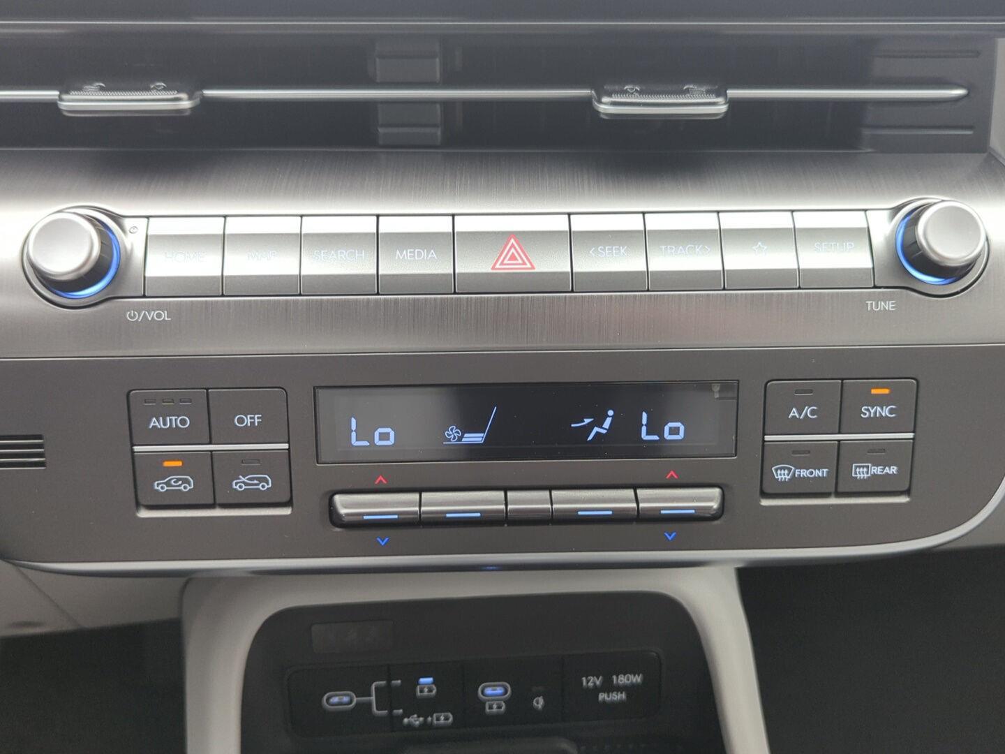 2026 Hyundai Kona SEL Sport Image 12 of 16