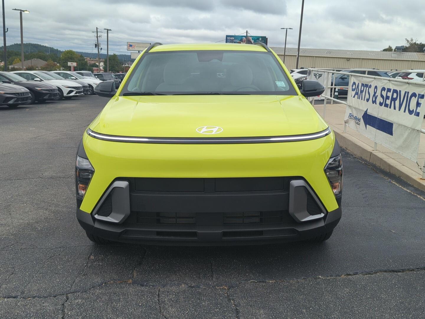 2026 Hyundai Kona SEL Sport Image 2 of 16