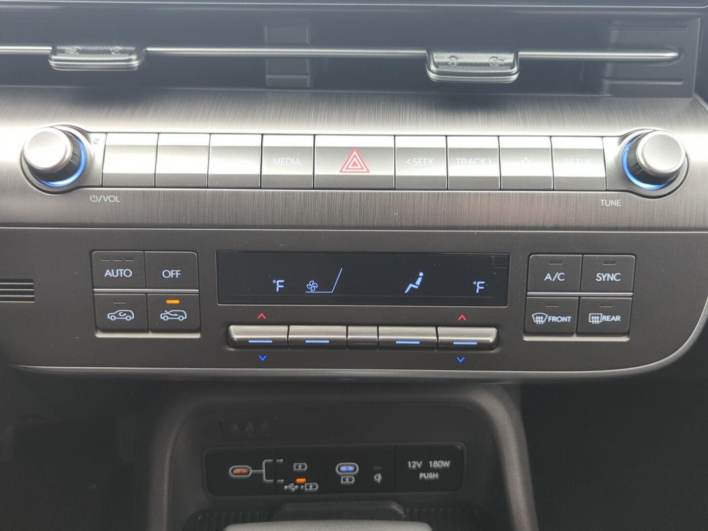 2026 Hyundai Kona SEL Sport Image 12 of 14