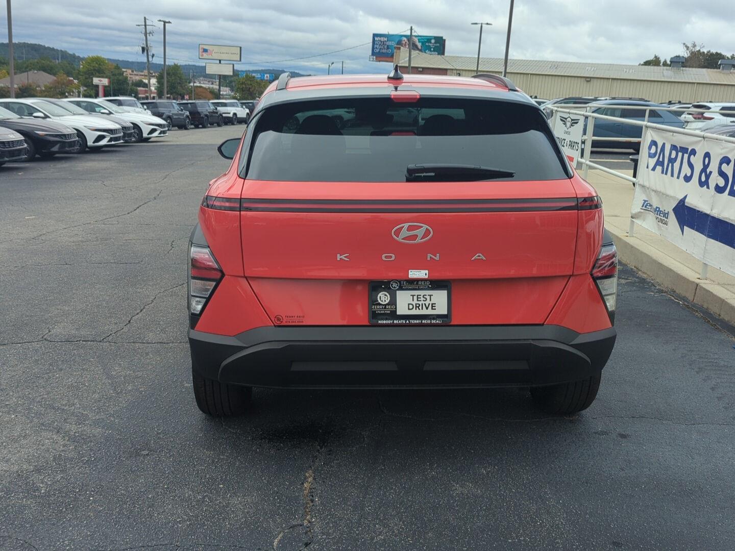 2026 Hyundai Kona SEL Sport Image 3 of 14