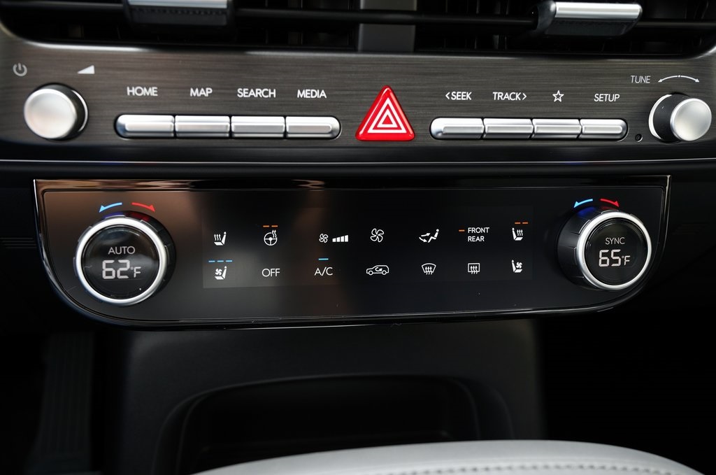 2026 Hyundai Palisade Calligraphy Image 13 of 35