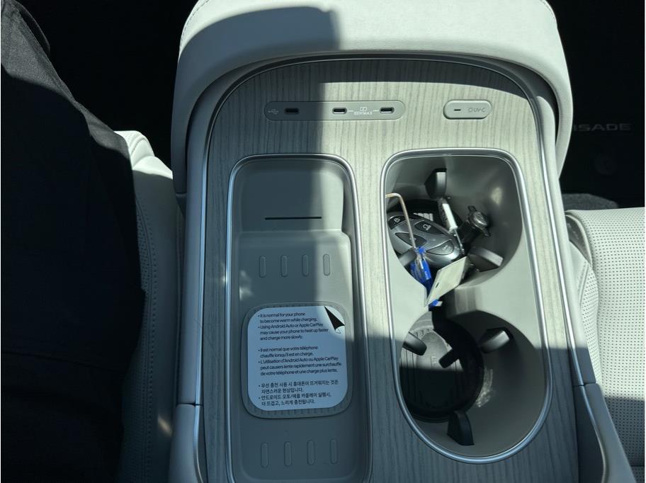 2026 Hyundai Palisade Calligraphy Image 23 of 42