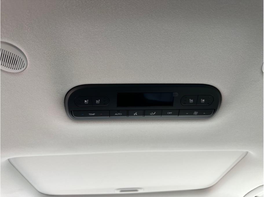 2026 Hyundai Palisade Calligraphy Image 17 of 42