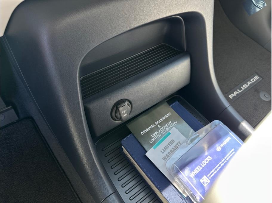 2026 Hyundai Palisade Calligraphy Image 28 of 42