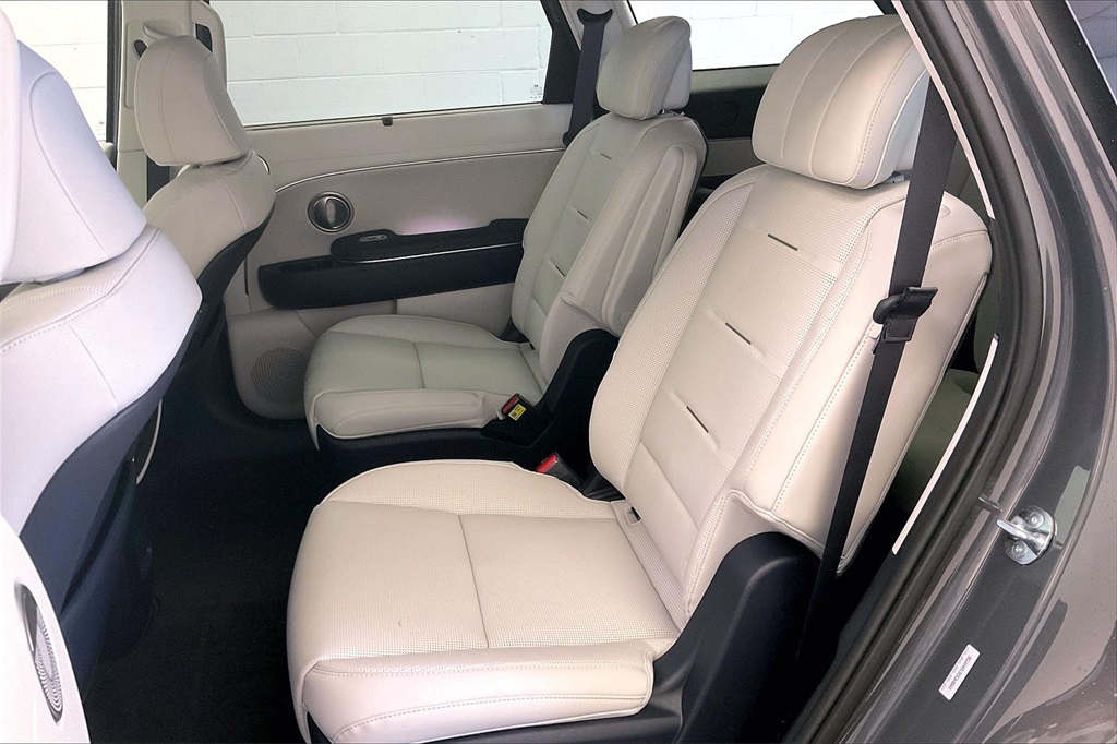 2026 Hyundai Palisade Calligraphy Image 7 of 14