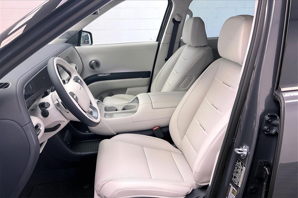 2026 Hyundai Palisade Calligraphy Image 8 of 14