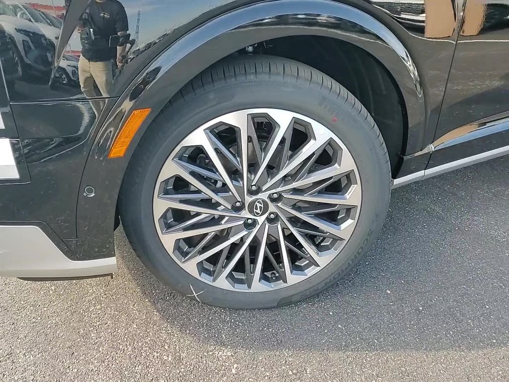 2026 Hyundai Palisade Calligraphy Image 11 of 24