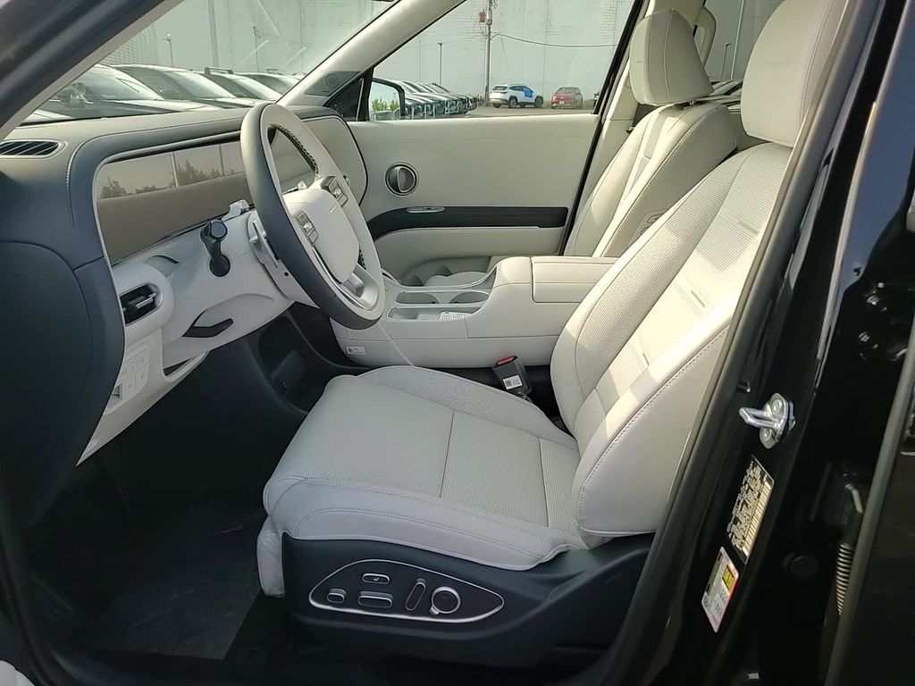 2026 Hyundai Palisade Calligraphy Image 12 of 24