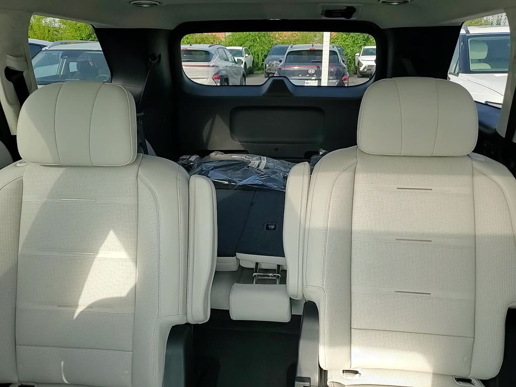 2026 Hyundai Palisade Calligraphy Image 13 of 24