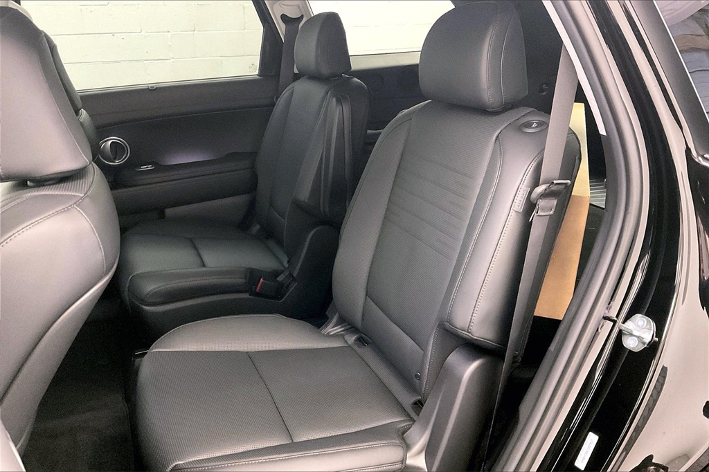 2026 Hyundai Palisade Limited Image 7 of 14