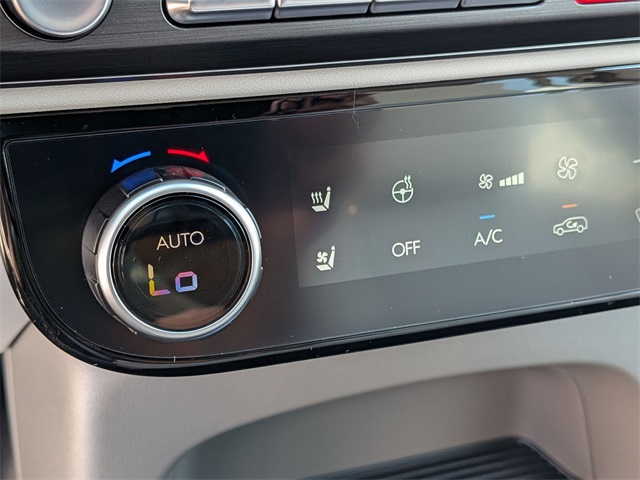 2026 Hyundai Palisade Limited Image 17 of 34